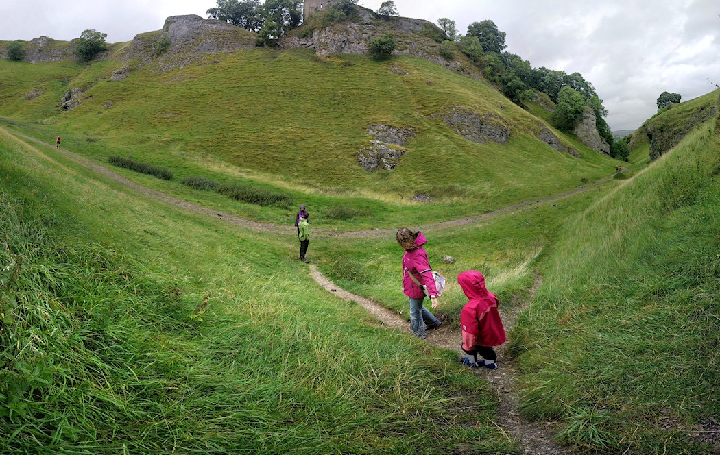 �s�[�N�E�f�B�X�g���N�g�@�����C���O�����h